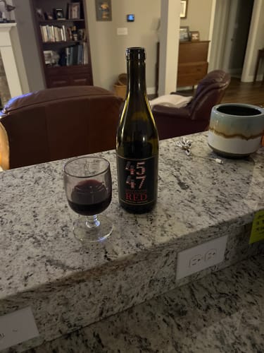 Customer photo review of Pinot Noir "45 + 47"