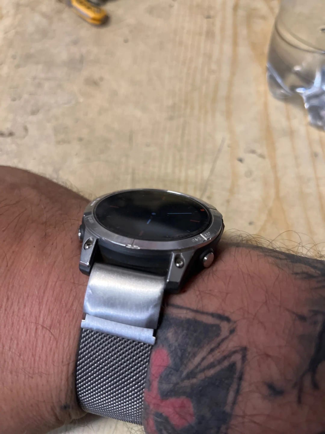 Customer photo review of Garmin Stainless Steel Magnetic Strap - Durable QuickFit Band