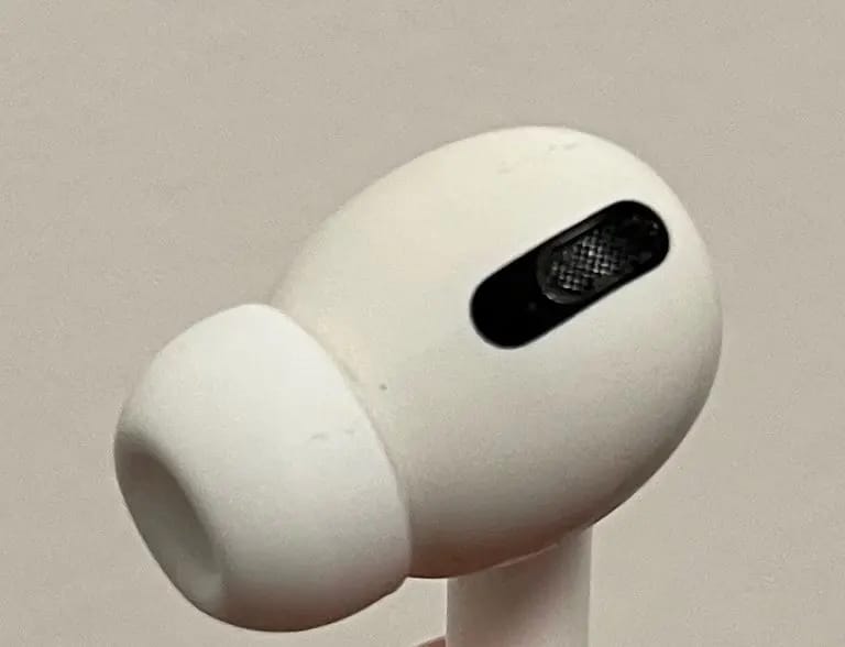 Customer photo review of Pods Pro 3 (2024)