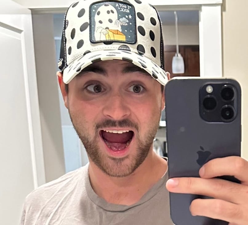 Customer photo review of OVERLORD X Peanuts: "I Got A Rock" Trucker Cap