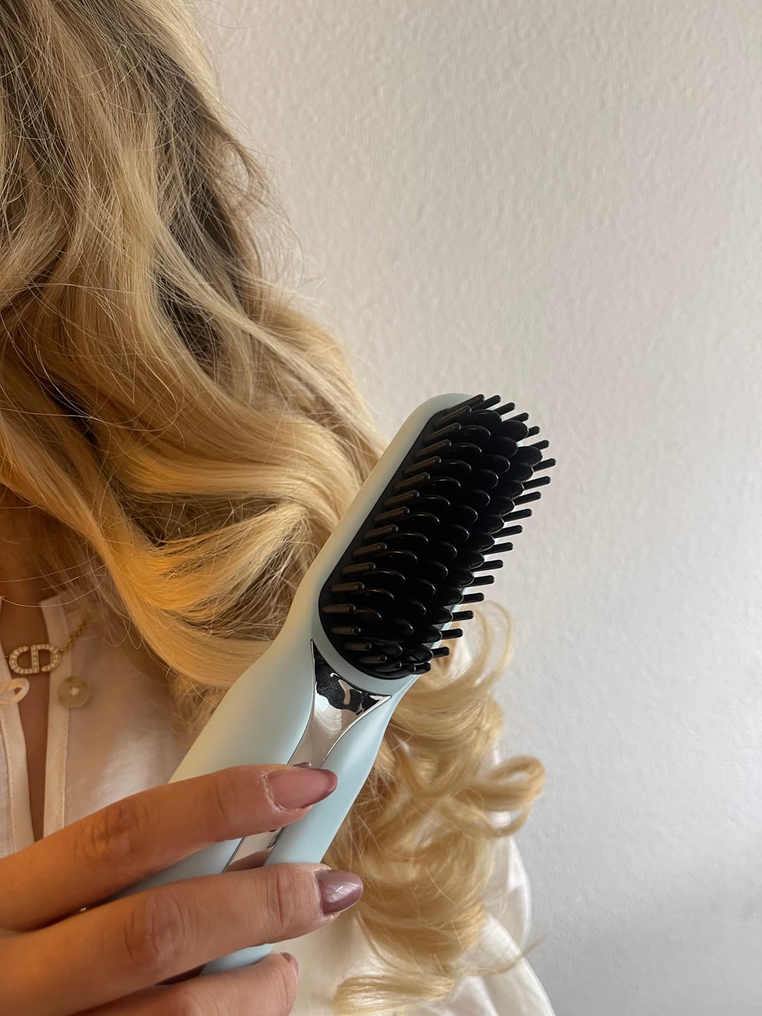 Customer photo review of LumoShine Brush® - Vielseitige Bürste für jeden Haarstyle