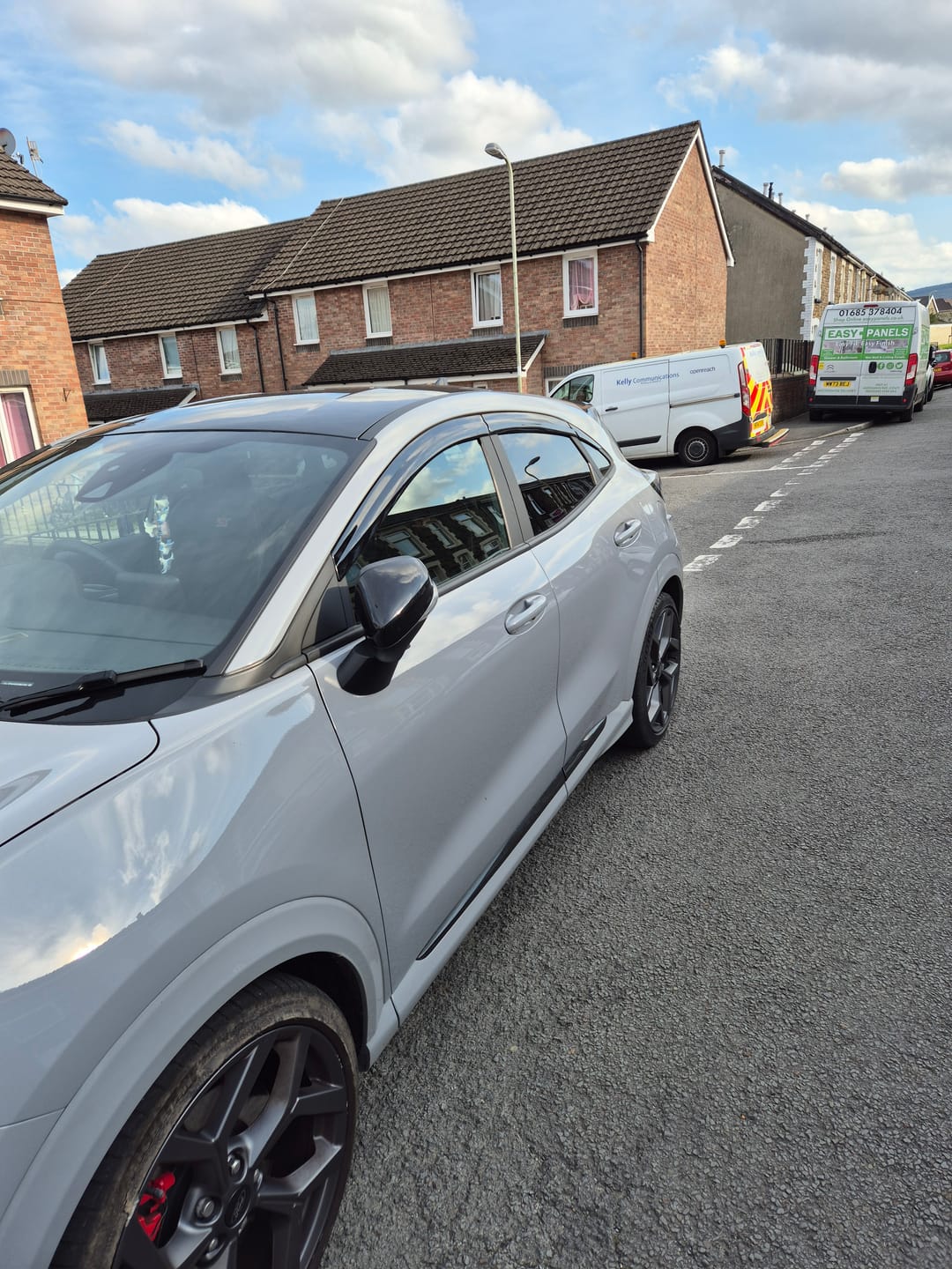 Customer photo review of Auto Clover Wind Deflectors Set for Ford Puma 2019+ (6 pieces)