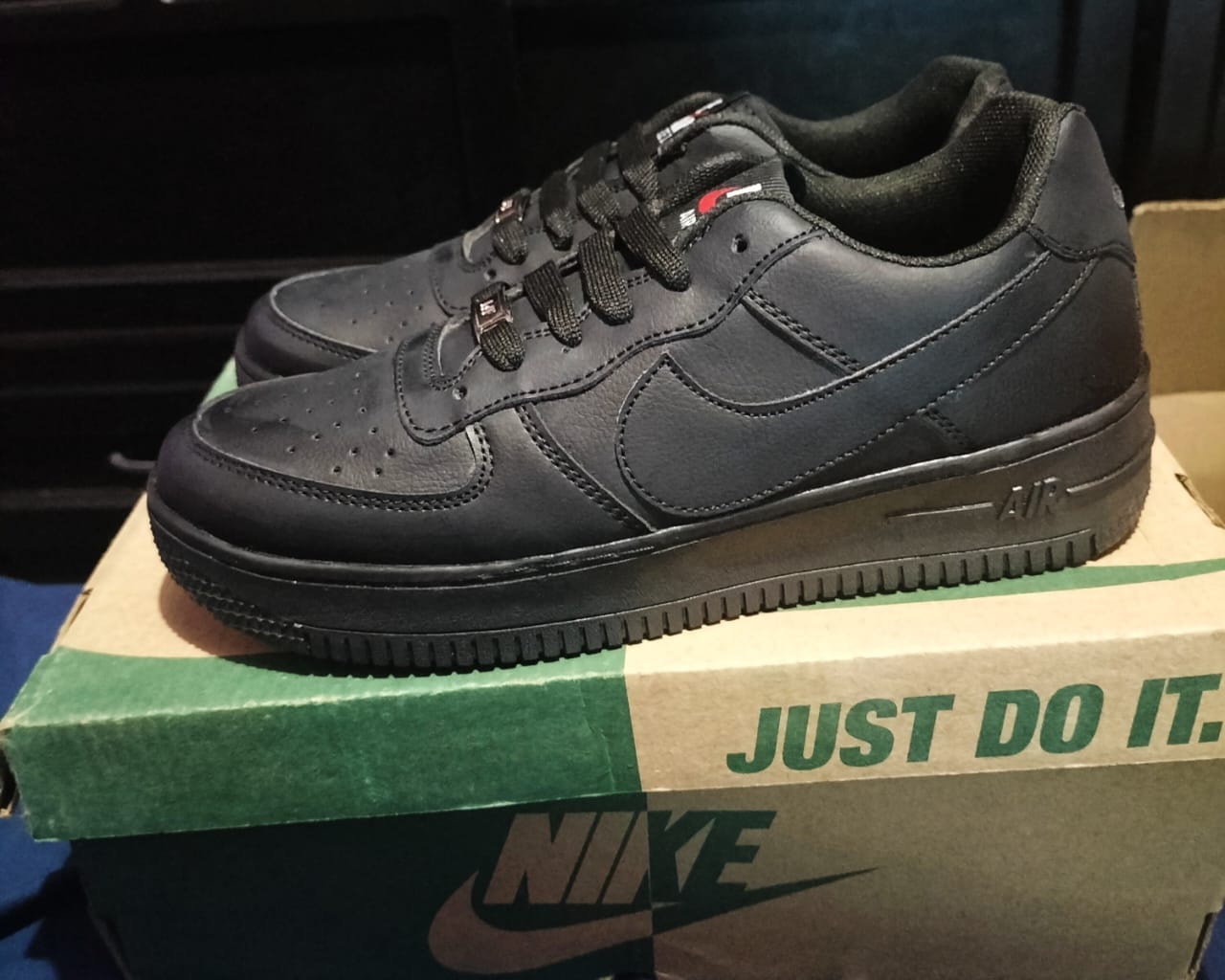 Customer photo review of Tenis 270 Negro Total