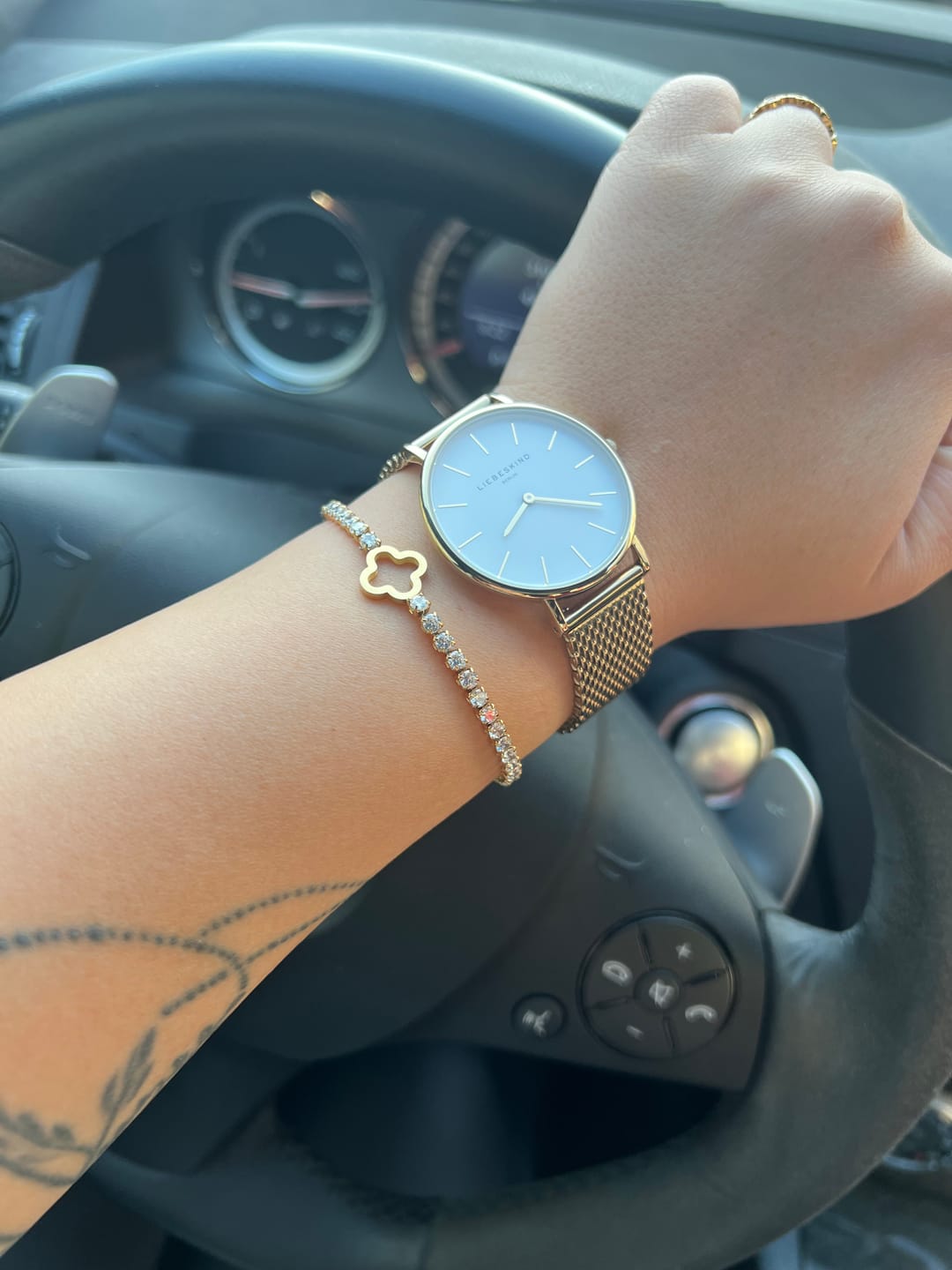 Customer photo review of Tennis Clover Armband | 18K vergoldet