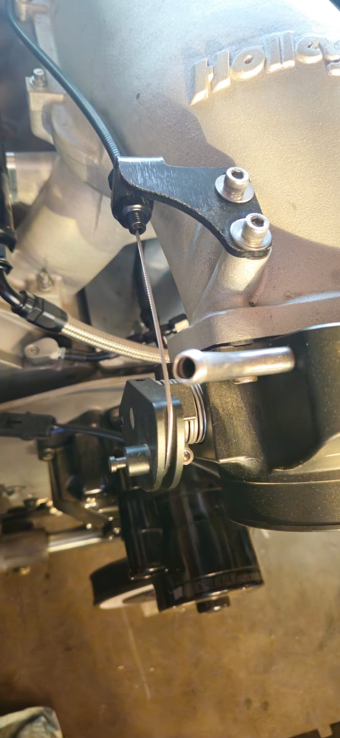 Customer photo review of Holley Hi-Ram / Low Ram Throttle Cable Bracket Black Anodized (Motion/Lokar Throttle Cable) 18-10005