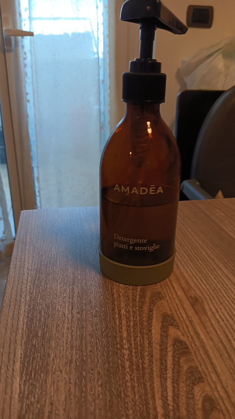 Customer photo review of Detergente piatti e stoviglie - Ricarica da 1L