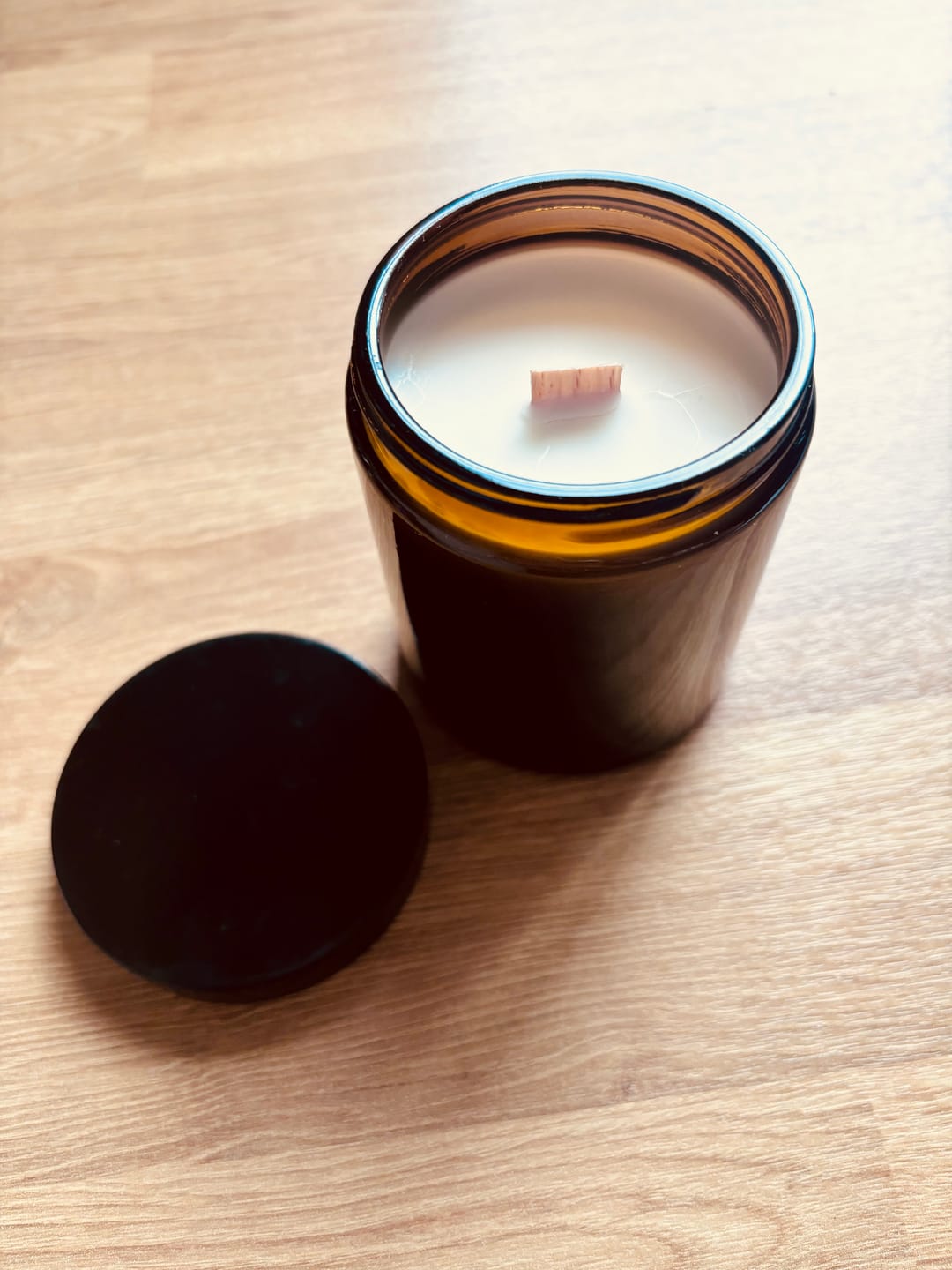 Customer photo review of Tarro ámbar con tapa negra de 180 ml