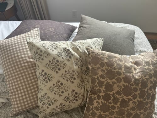 Customer photo review of Boucle in Olive Green- 18" | 20" | 22" | 26"