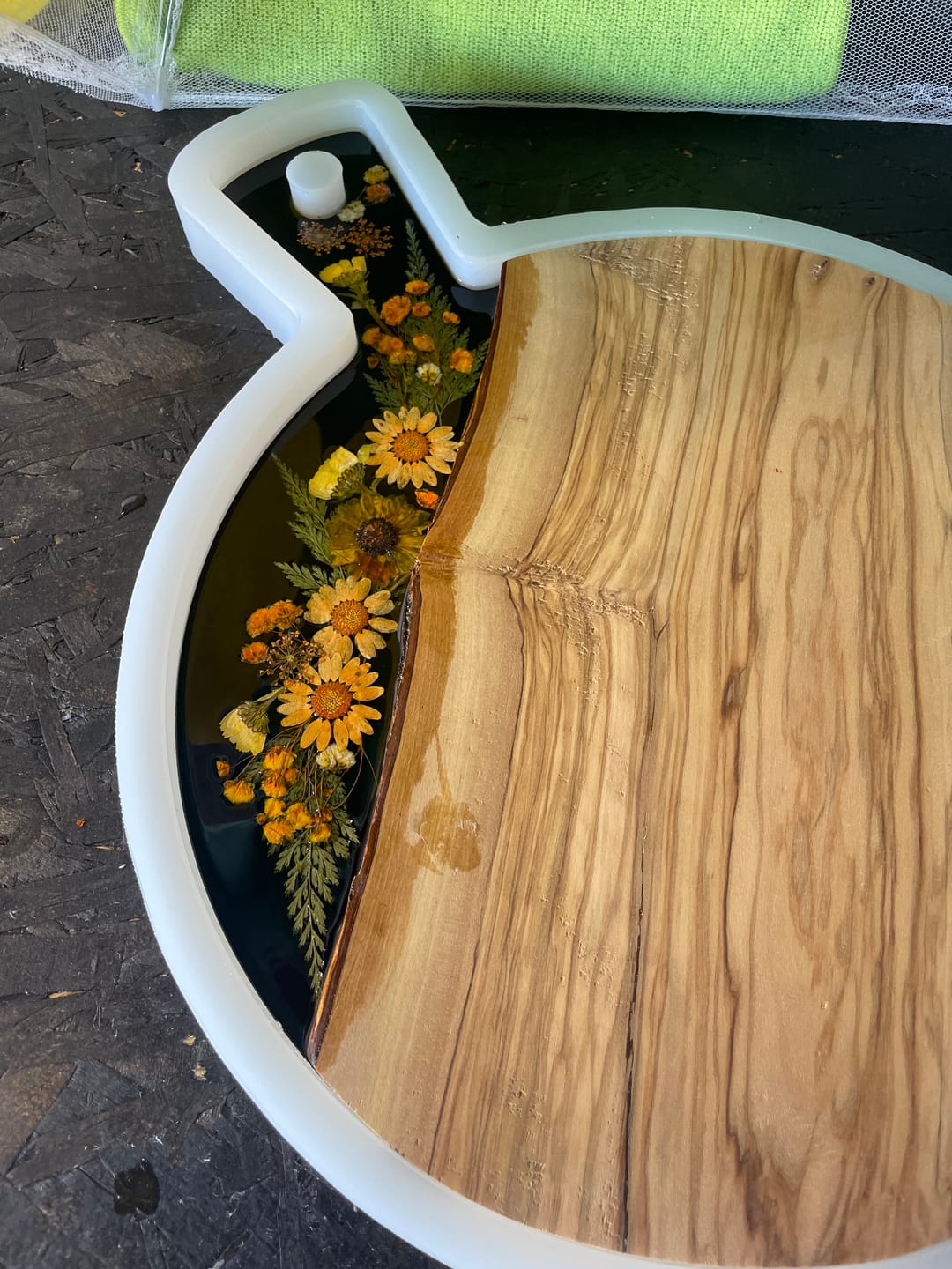 Customer photo review of 15.7x12x1" Small Round Charcuterie Board With Handle Silicone Mold - Serving Board Mold