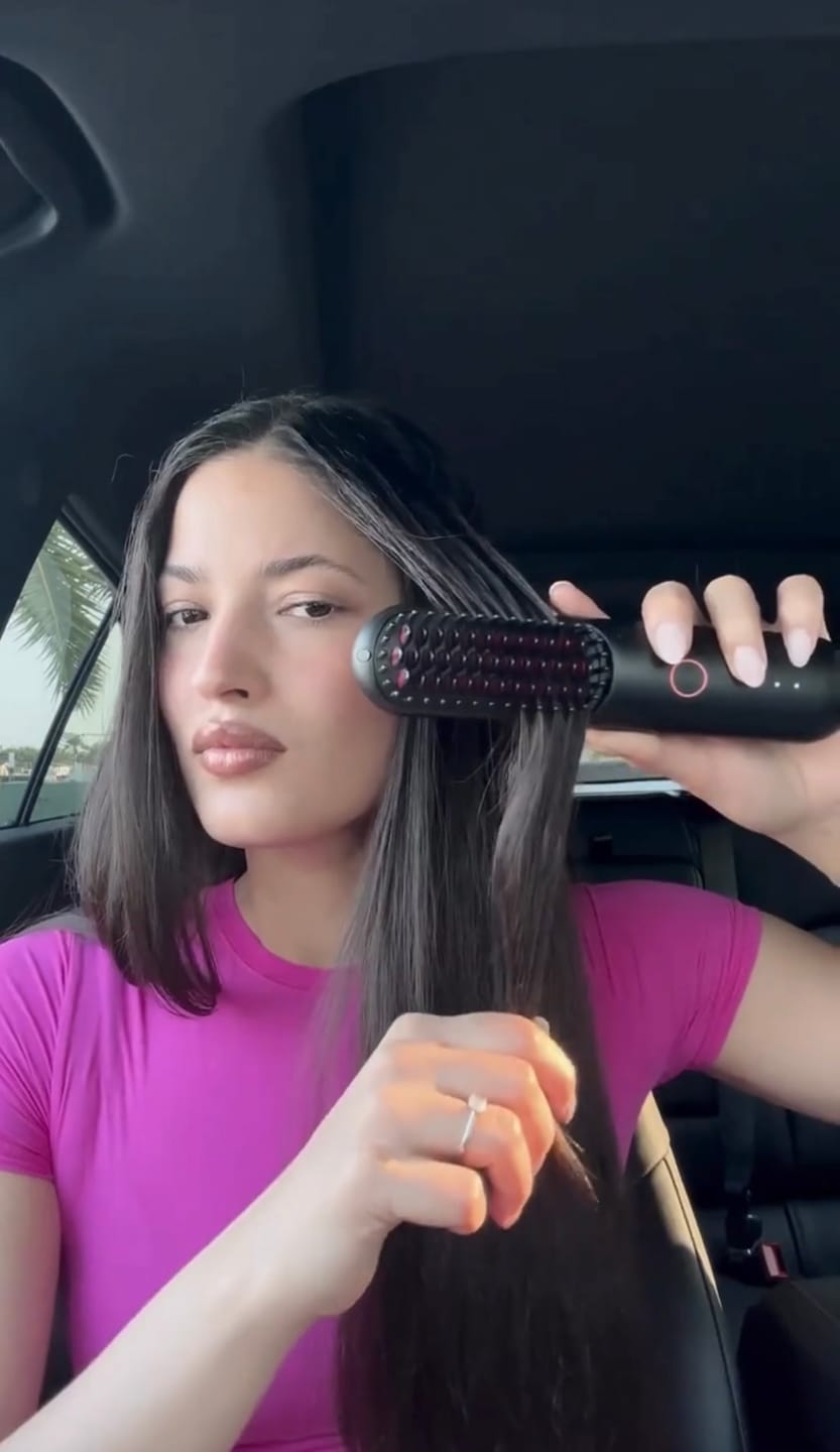 Customer photo review of LumoShine Brush® - Vielseitige Bürste für jeden Haarstyle