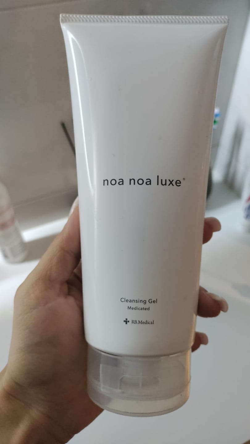 Customer photo review of NOA NOA LUXE Medicated Cleansing Gel