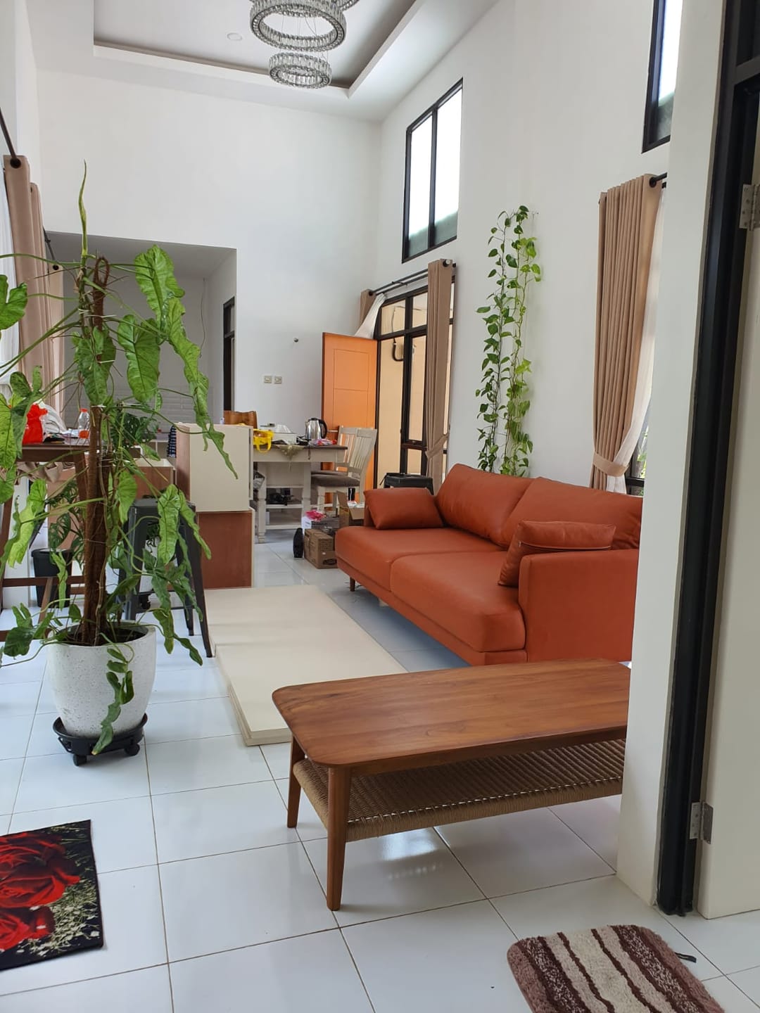 Customer photo review of Exclusive Teak & Loom Coffee Table