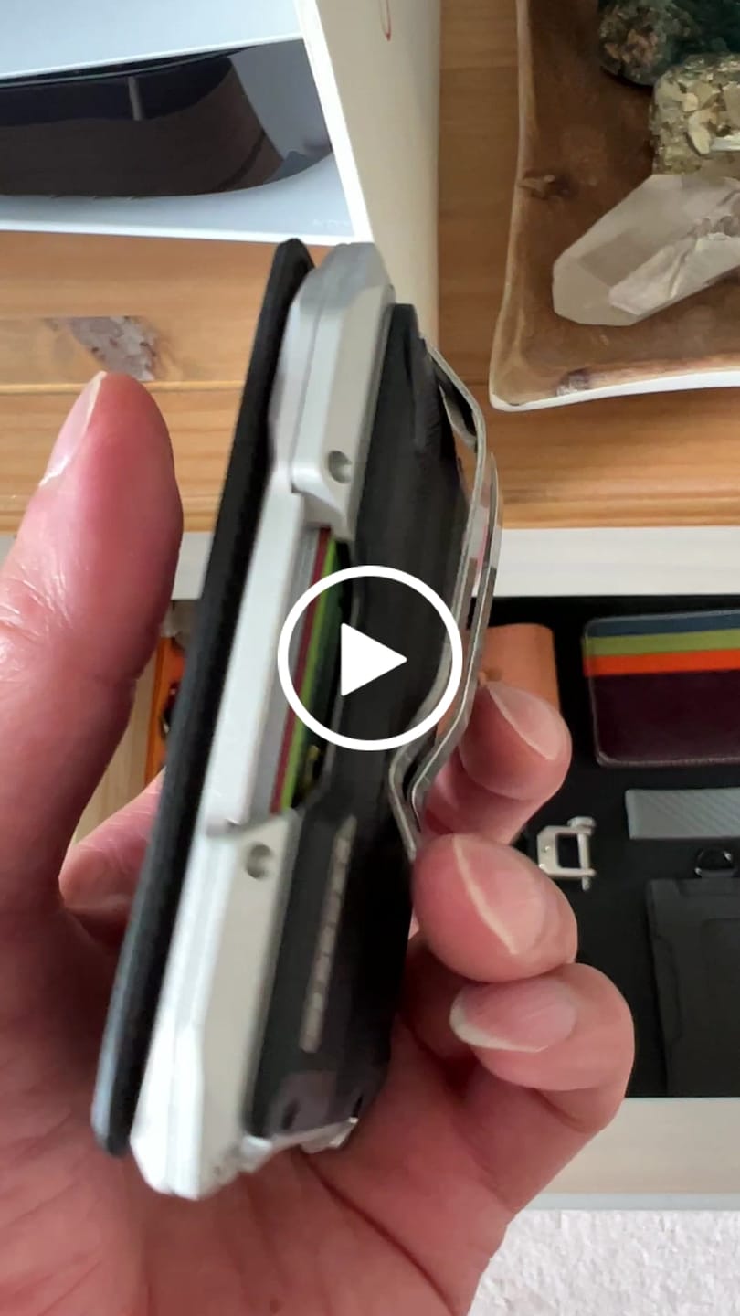 Customer video review of A10 ADAPT™ WALLET