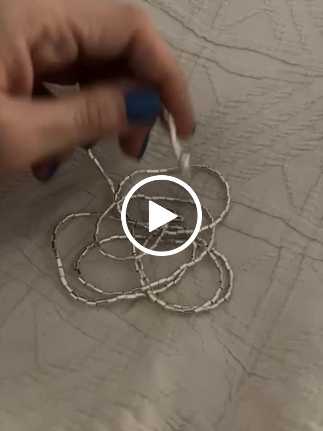 Customer video review of Pulsera o collar Mostacilla Tubo Retro