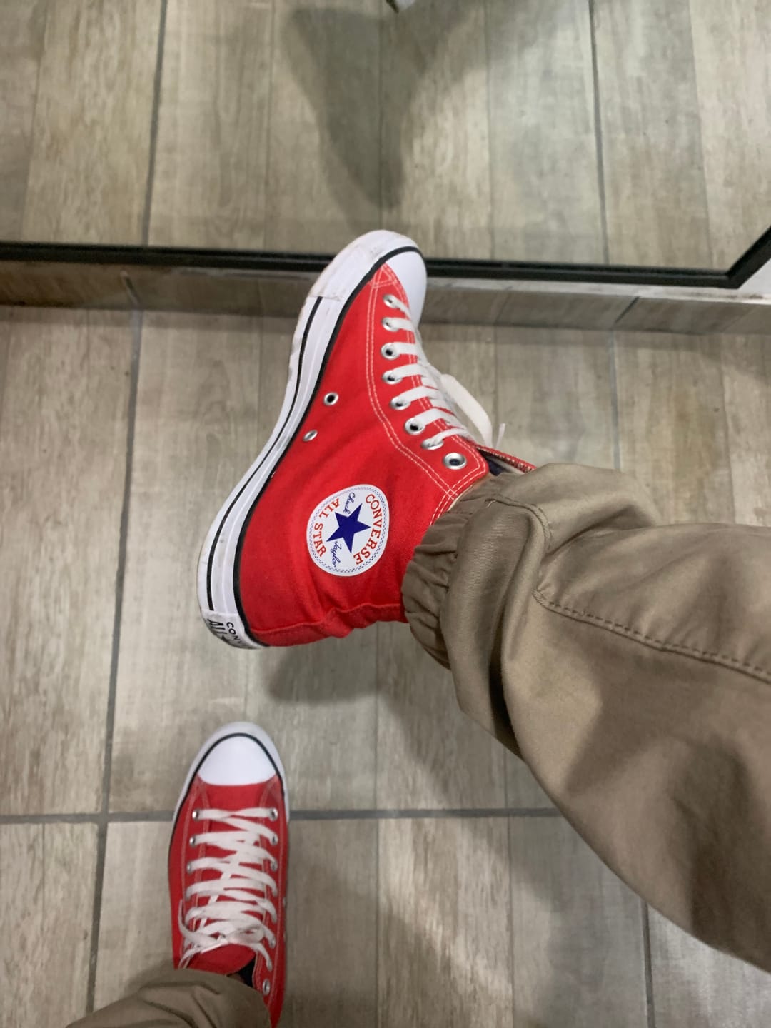 Customer photo review of Zapatillas Converse Chuck Taylor Hi Negro