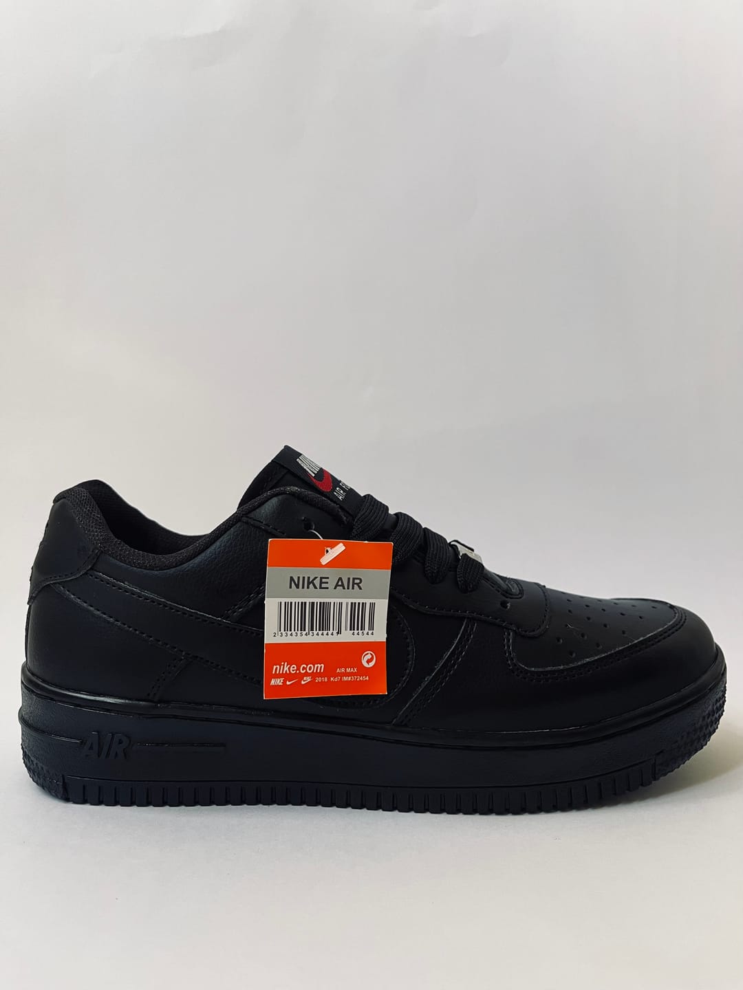 Customer photo review of Tenis 270 Negro Total