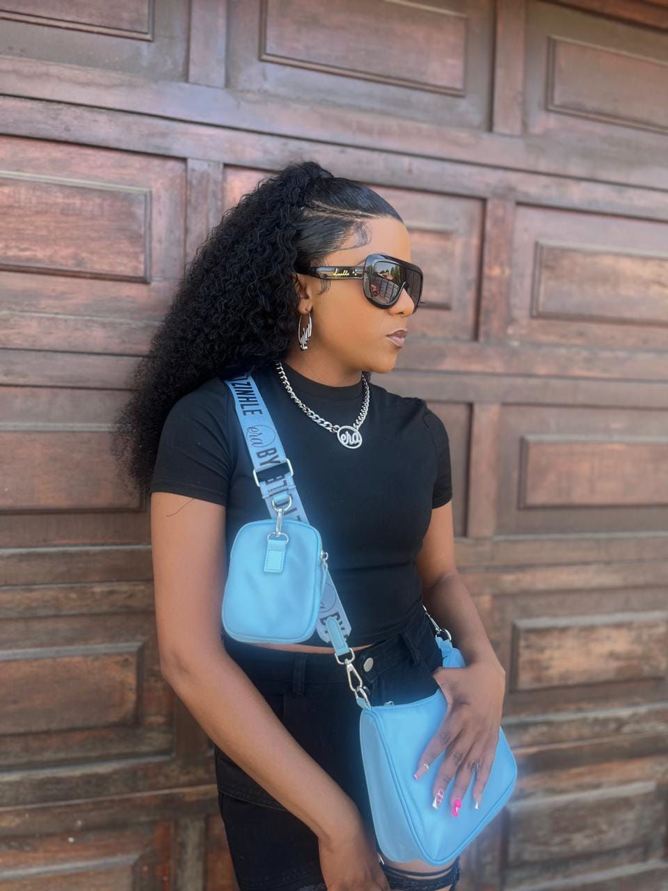 Customer photo review of Era Luxe Silver Choker
