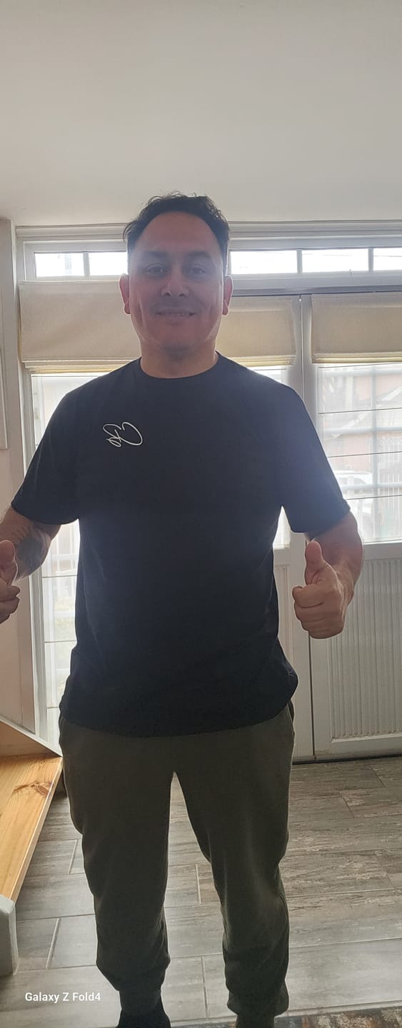 Customer photo review of POLERA BLACK & ROSES