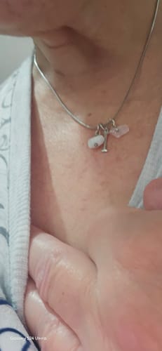 Customer photo review of שרשרת אות ואבן לידה 3 ב-1 Kate