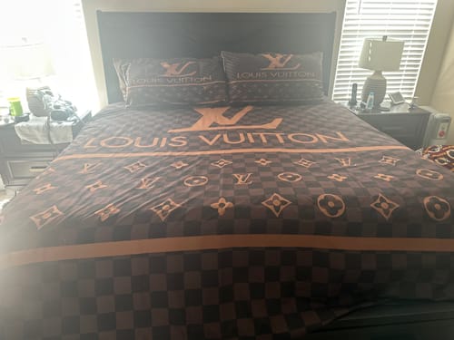 Customer photo review of louis Vuitton comforter set brown and gold
