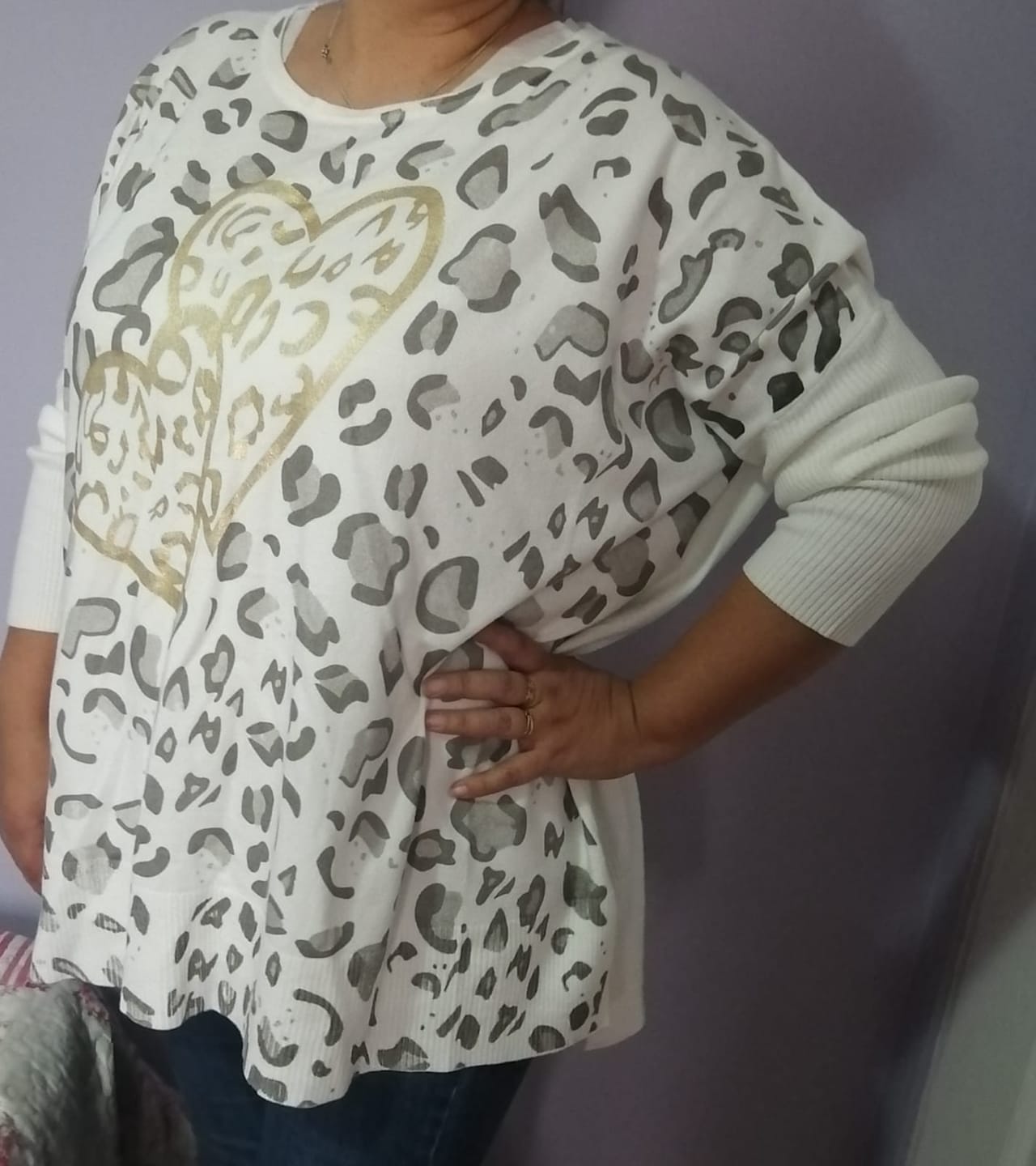 Customer photo review of Polera Spandex Print Doble Corazón