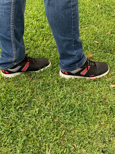 Customer photo review of Tenis Match Rival Men