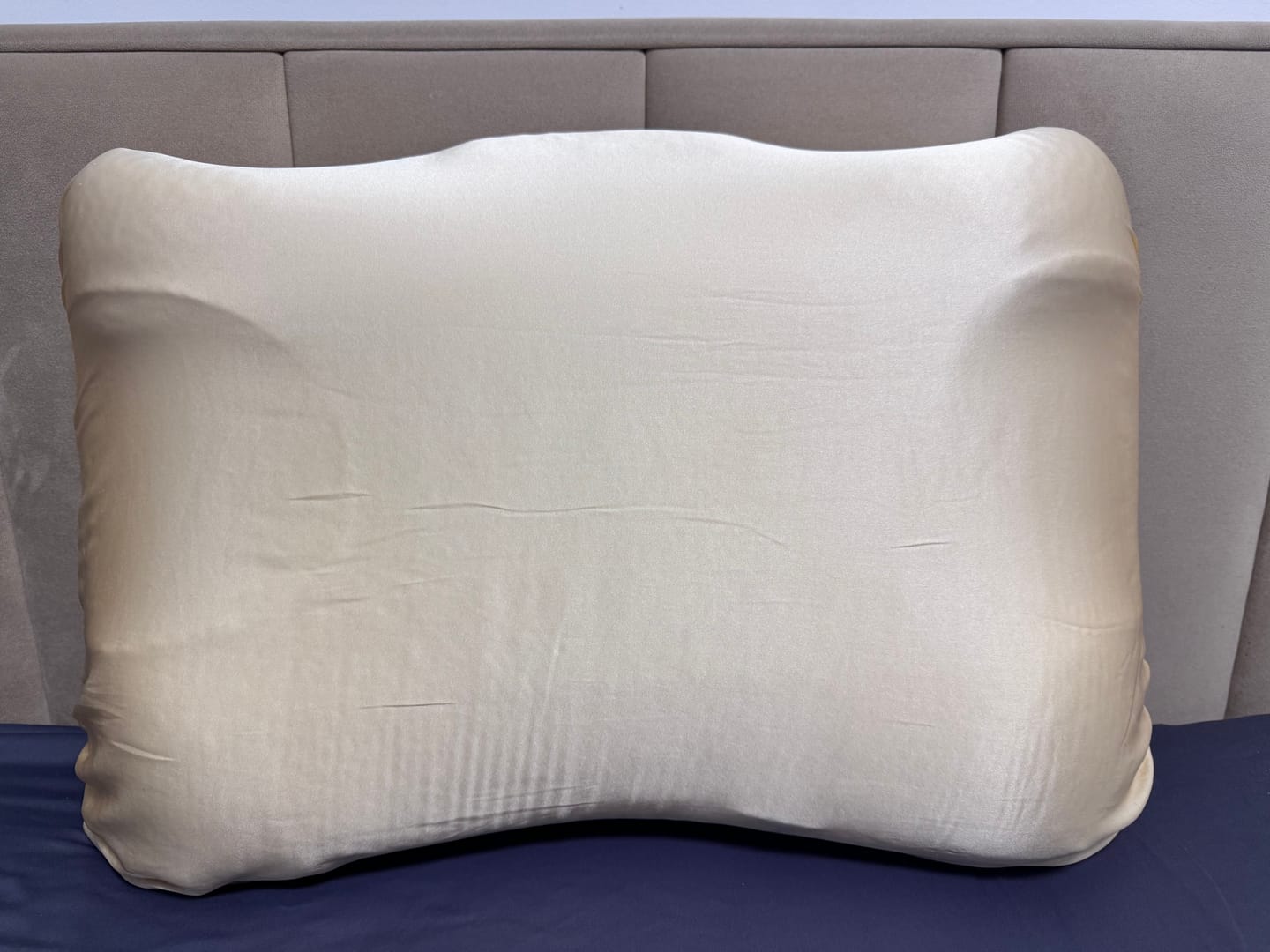 Customer photo review of Beauty Pillow™ with 100% Silk Pillowcase on