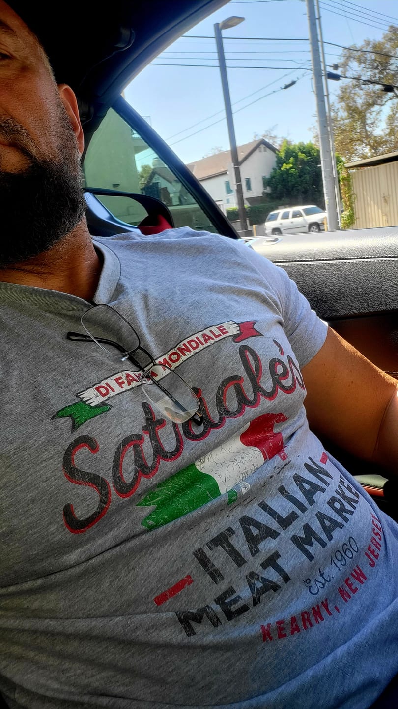 Customer photo review of Di Fama Mondiale Satriale's Men's/Unisex Super Soft Tee