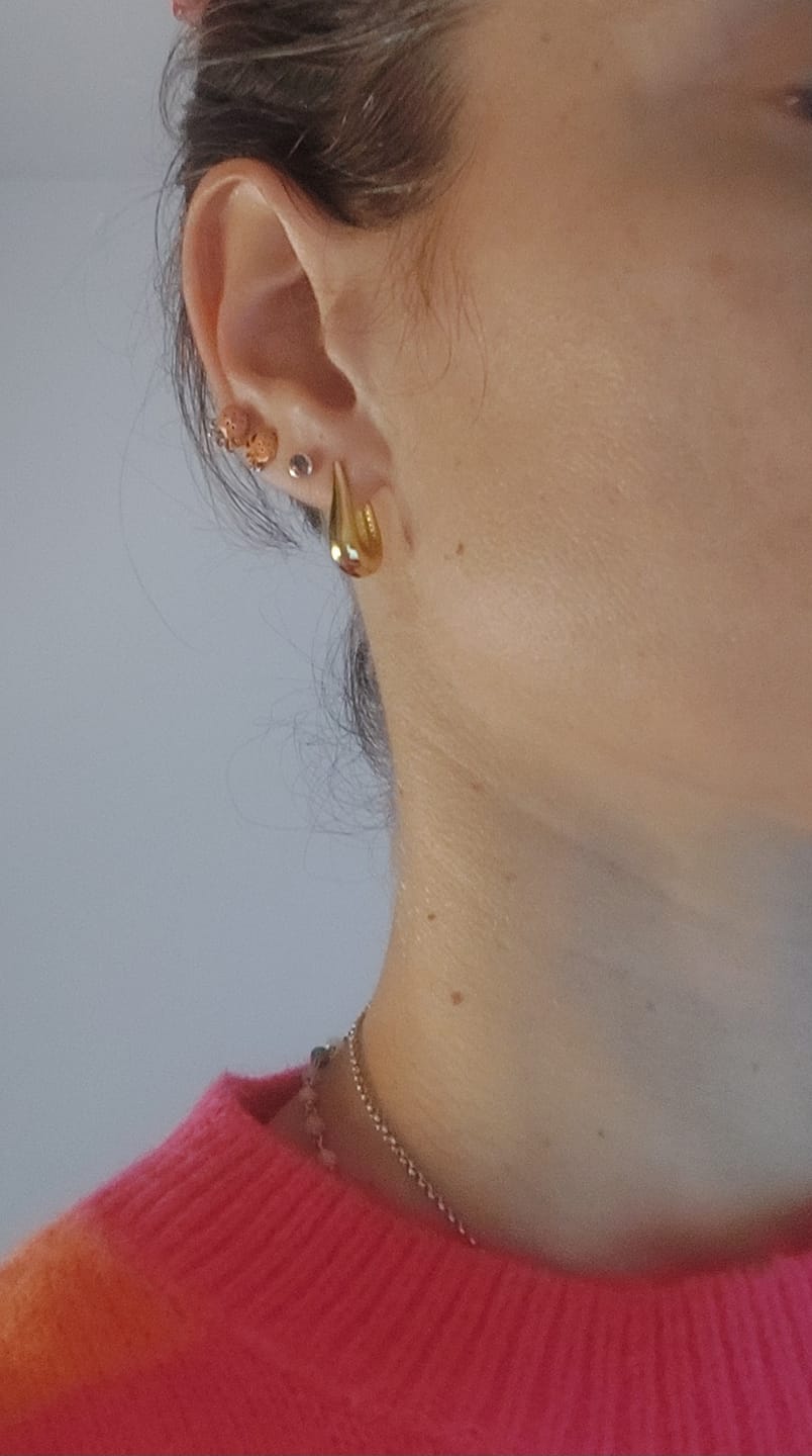 Customer photo review of Pendientes Cueva