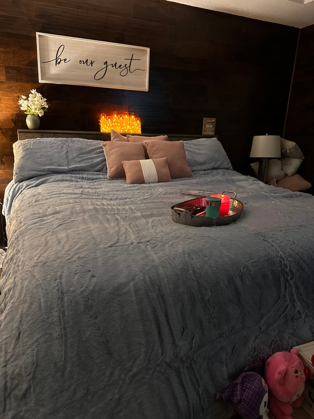 Customer photo review of CYRA Long Velvet Bedding Set