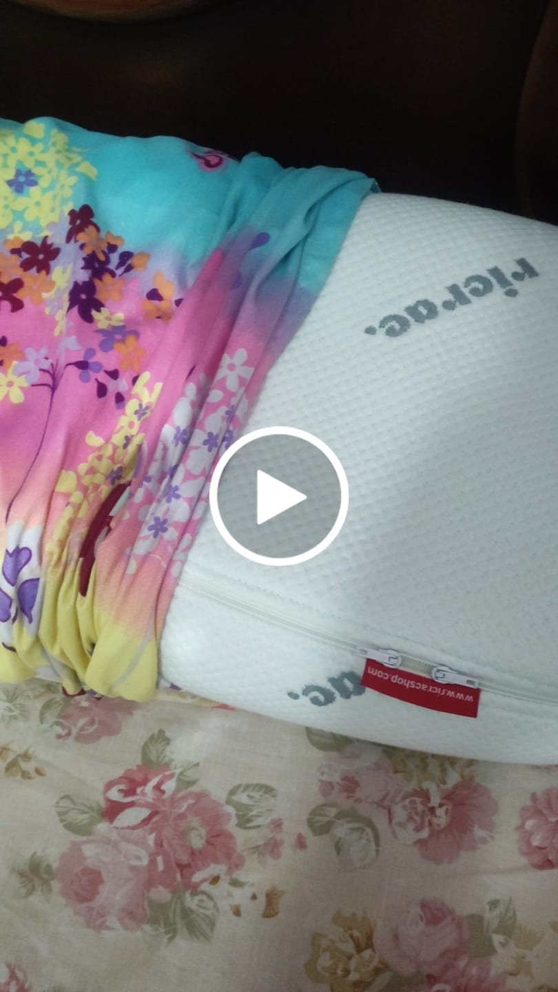 Customer video review of Contour Memory Foam Long Pillow suitable for Neck & Shoulder Pain