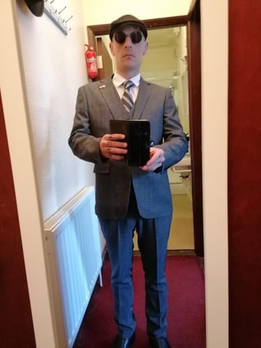 Customer photo review of Three-piece suit Tommy