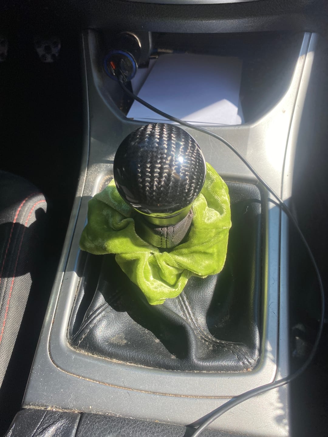 Customer photo review of Weighted Black Carbon Fiber Shift Knobs