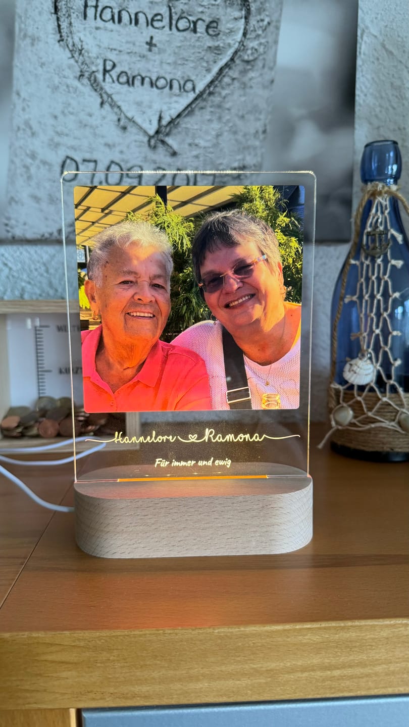 Customer photo review of Euer Liebeslicht mit Foto (eckig)
