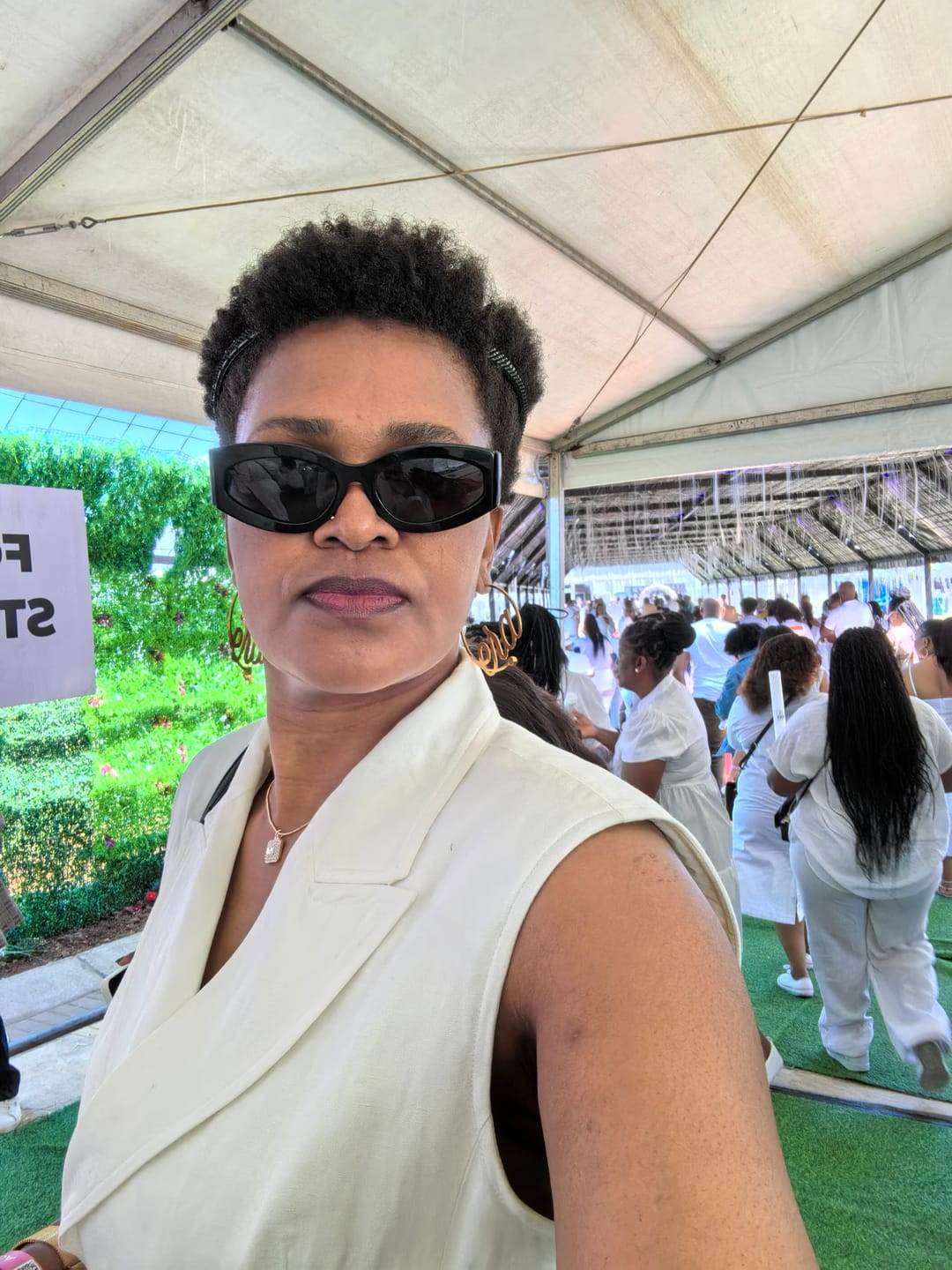 Customer photo review of Black Blanco Sunglasses