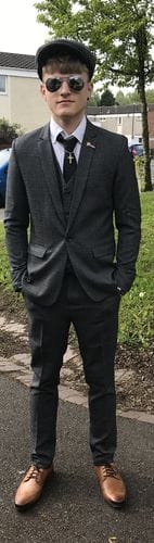Customer photo review of Three-piece suit Tommy