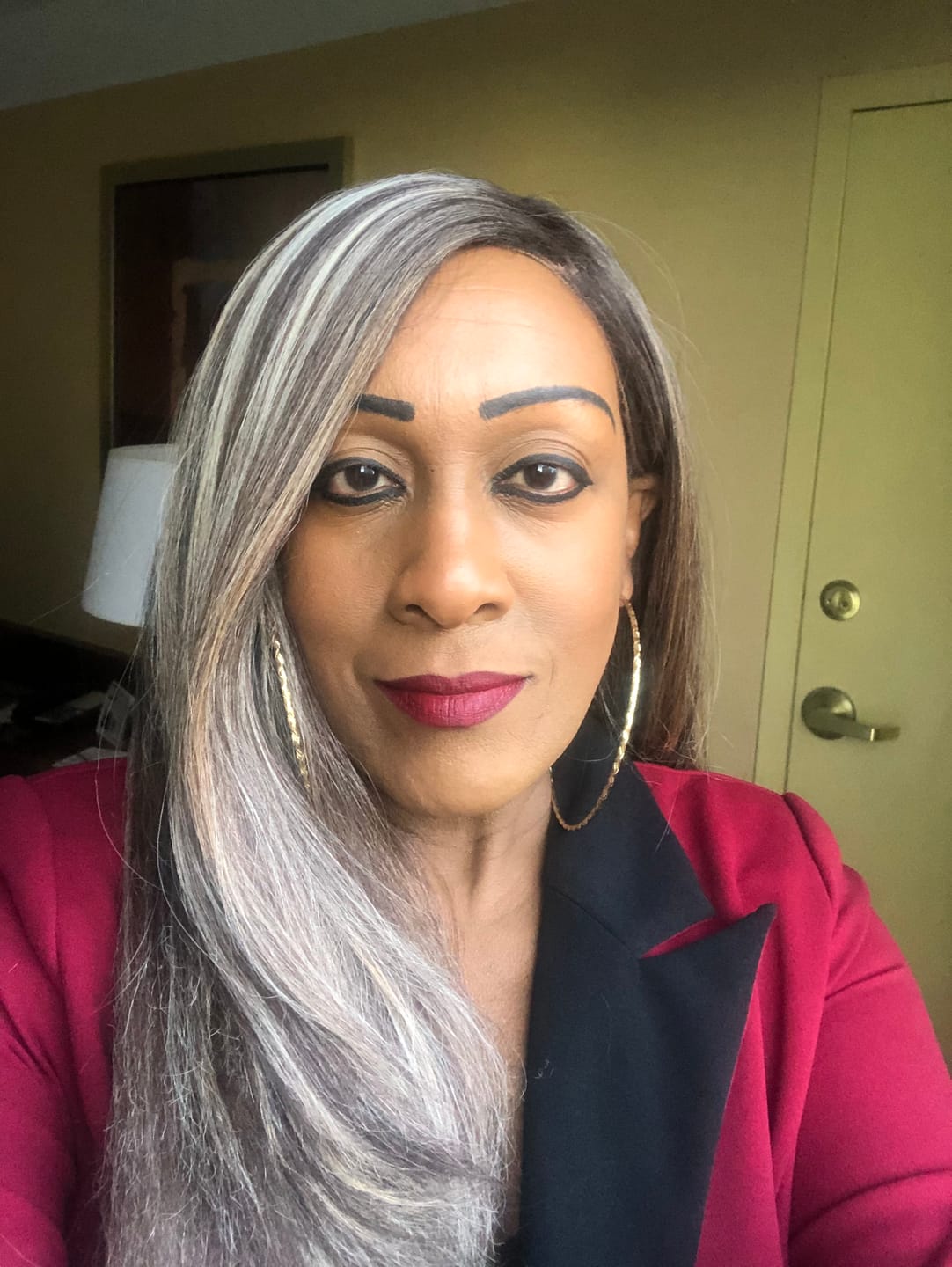 Customer photo review of Outre Synthetic Lace Front Wig Perfect Hairline 13x6 FAUX SCALP JAYLANI