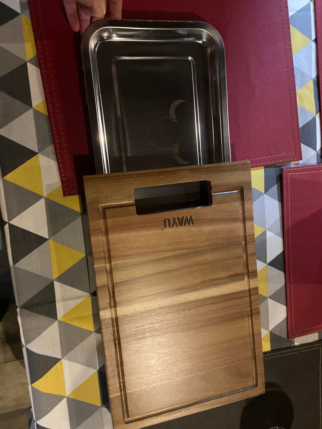 Customer photo review of Tabla Madera para picar con Bandeja De Acero Wayu