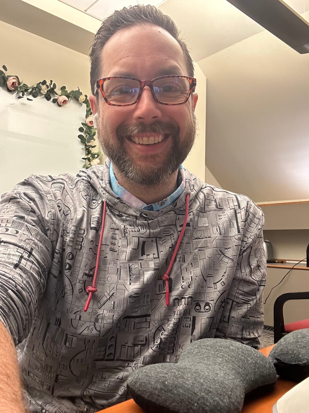 Customer photo review of Star Wars™ "That's No Moon" – Performance Hoodie