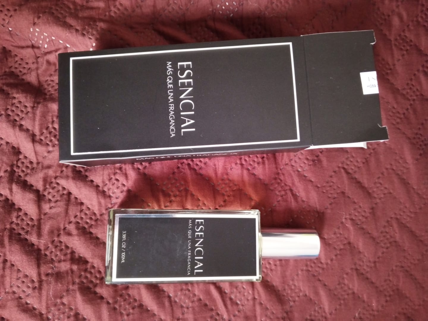 Customer photo review of H059 Inspirado en: 212 Vip Black - Carolina Herrera