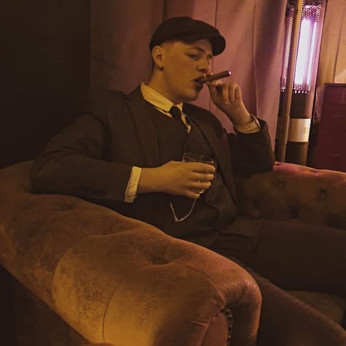 Customer photo review of Three-piece suit Tommy
