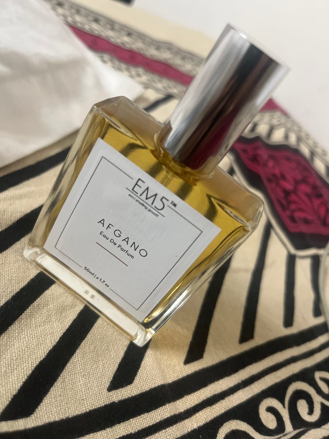 Customer photo review of EM5™ Afgano Perfume EDP Spray for Men | Amber Smoky Oud Fragrance Accords | Luxury Gift for Men | Variants Available: 50 ml Spray / 15 ml Spray