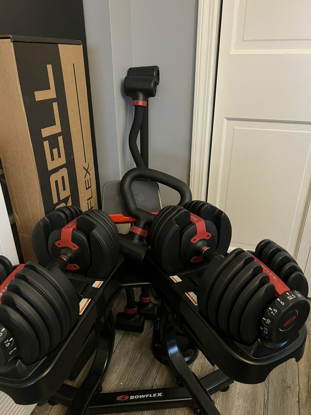 Customer photo review of Hyperbell Bundle: Bar, EZ Curl, Kettlebell, Pad