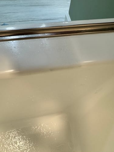 Customer photo review of Ultimate Chip Repair - Fiberglass, Acrylic, Porcelain Repair Kit