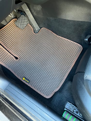 Customer photo review of Dywaniki samochodowe na zamówienie - Przód i tył