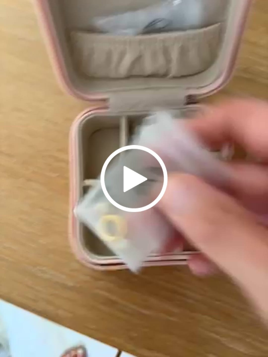 Customer video review of Pendientes Minimalist