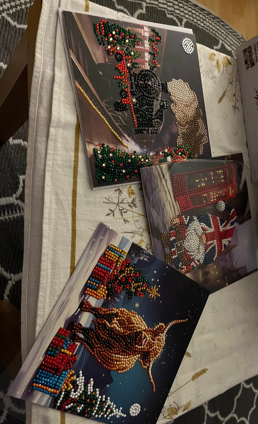 Customer photo review of 2024 Limited Edition "Festive Best of British" Set of 8 Cards