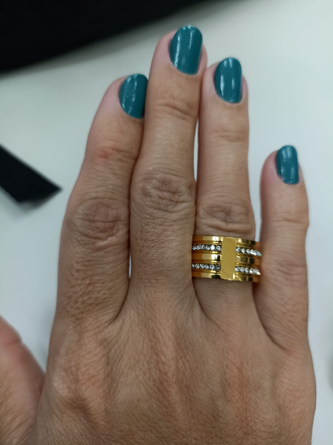 Customer photo review of Anel Caviar Stack Banhado em Ouro 18K