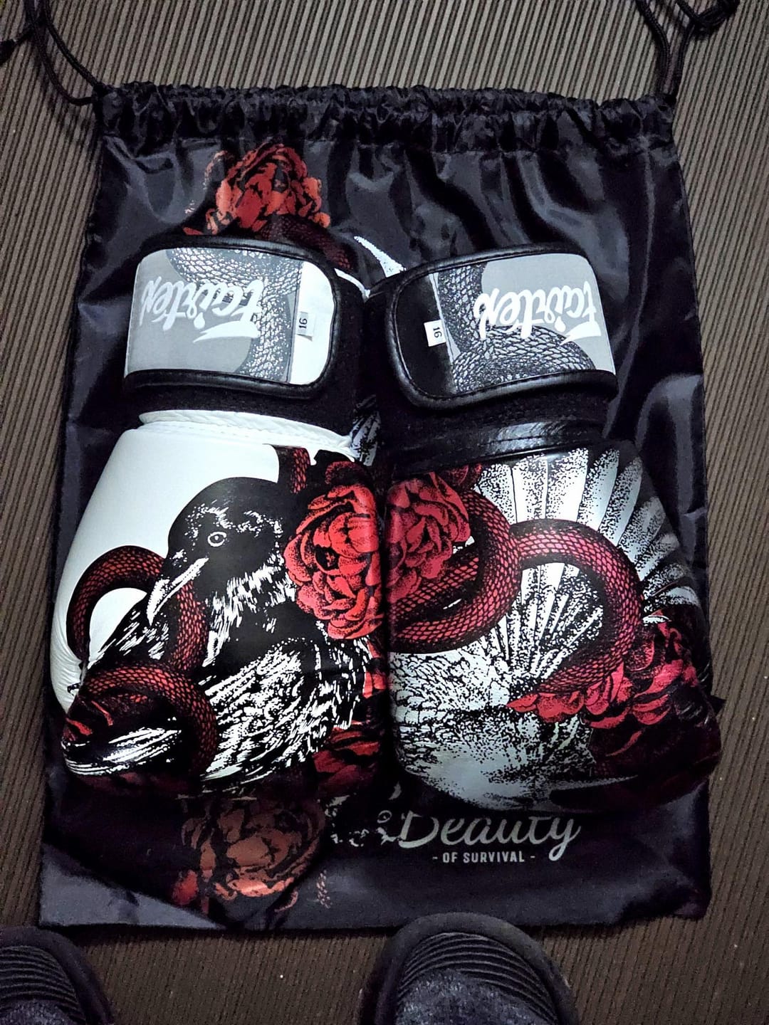 Customer photo review of Fairtex BGV24 The Beauty of Survival - Limited Edition Gloves