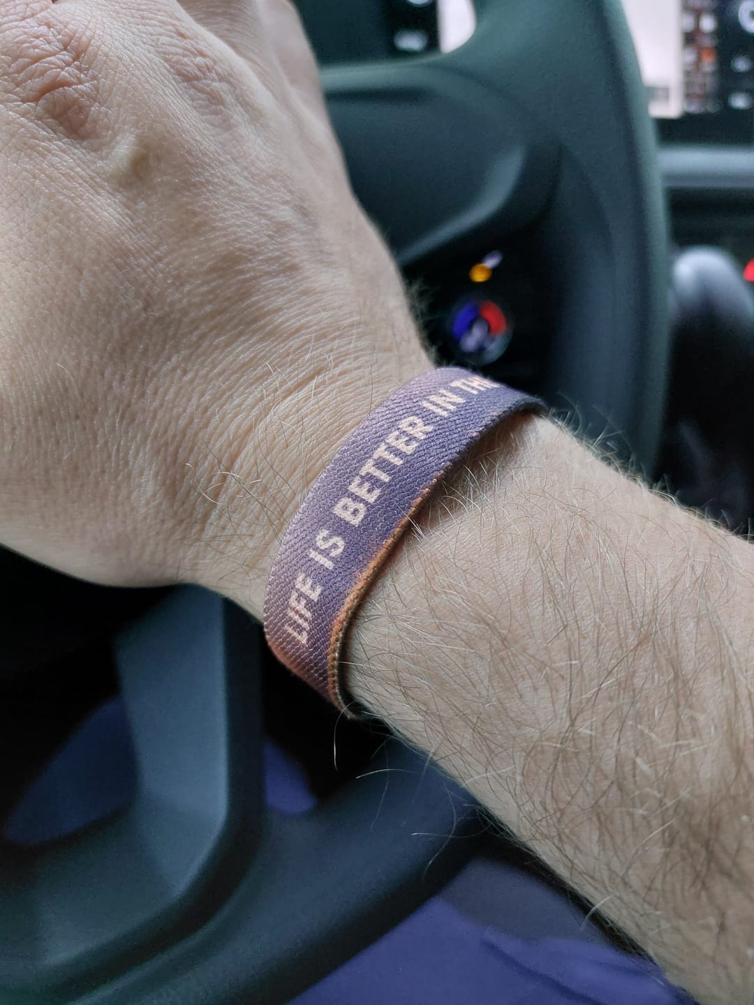 Customer photo review of Breathe, Explore, Repeat - Elastisches Armband